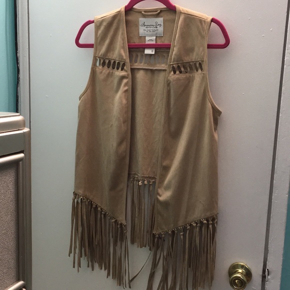 American rag Faux suede fringe vest - Picture 2 of 7